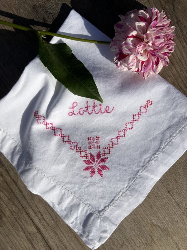 Napkin Cross-stitch Pink