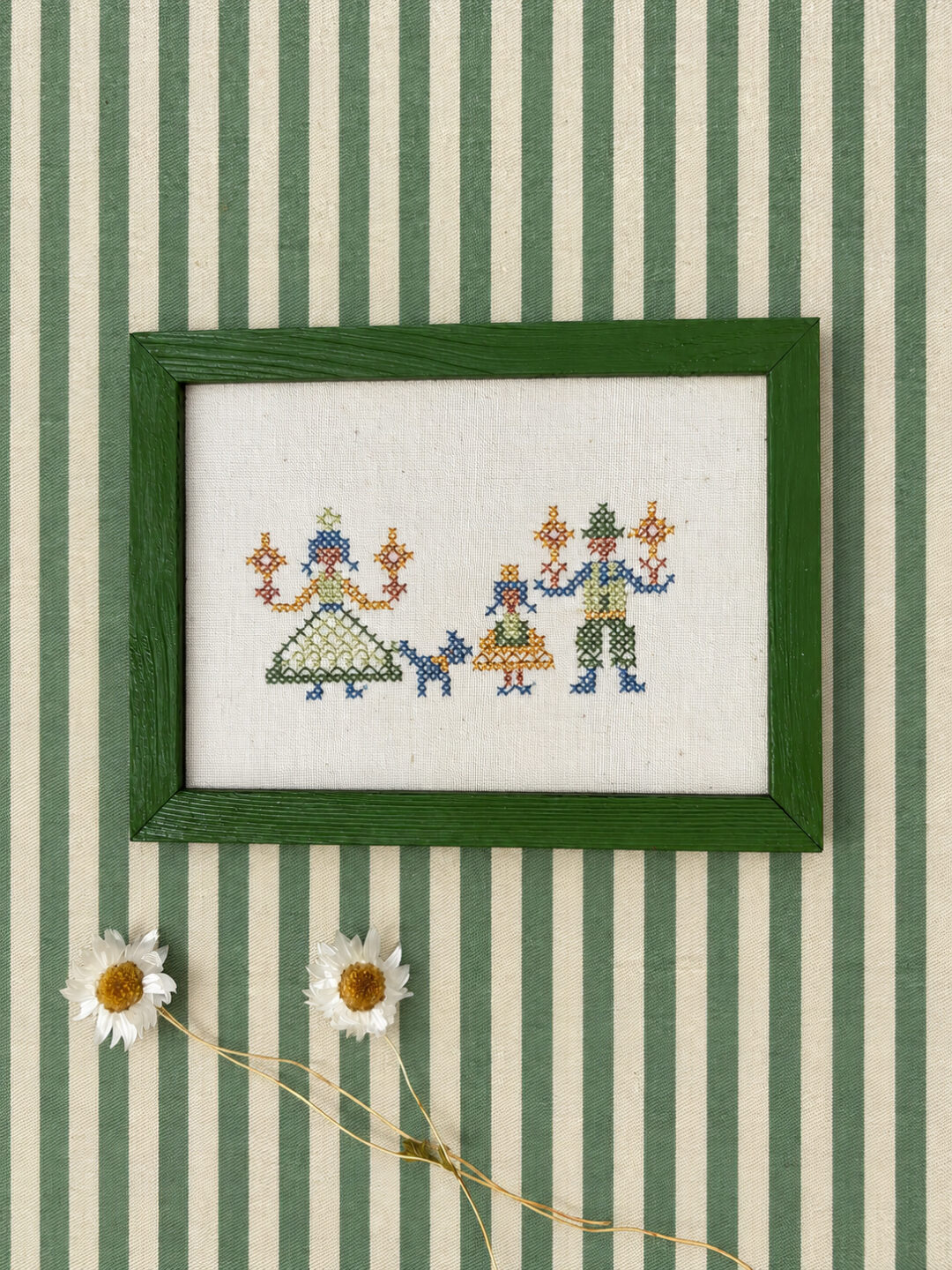 Folk Family - Green