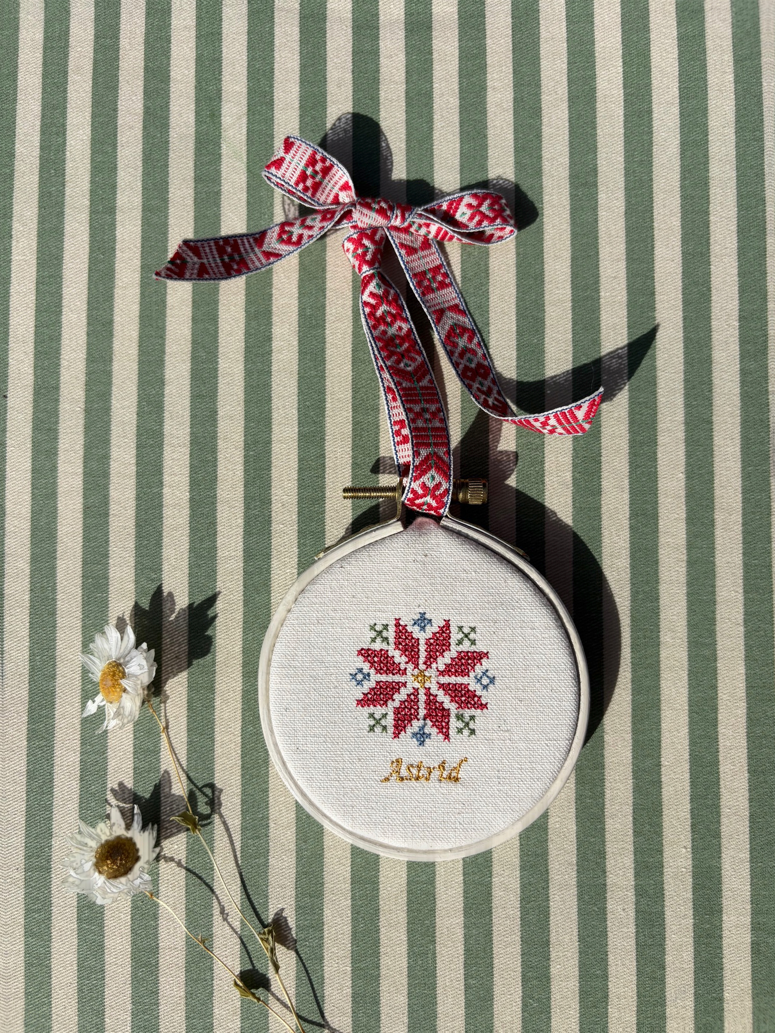 Nordic Star Mini Hoop - Image 2
